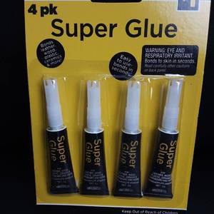lot 176 image: 4pk Super Glue