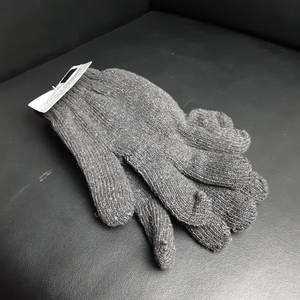 lot 270 image: Mens Gloves Heavy Knit grey