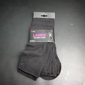 lot 355 image: Collective Soles 3-pack Ladies Trouser Crew Socks - Size 4-10, Black 1935