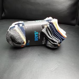 lot 362 image: Collective Soles 10 Pack Low Cut Socks - Size Shoe Size Medium 10.5 -4 Boys