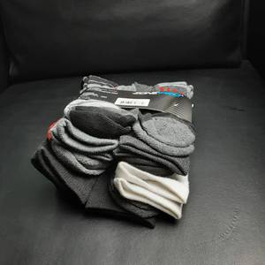 lot 363 image: Lot Of 2 Boys Socks (large) Size 4-10