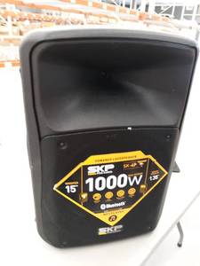 lot 5342 image: SKP pro audio 1000W Bluetooth MP3 player