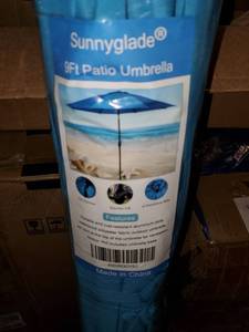 lot 3026 image: Sunnyglade Patio Umbrella