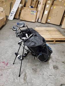 lot 3031 image: Golf Clubs With Bag
