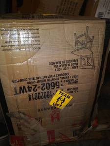 lot 7779 image: SWIVEL COUNTER HEIGHT CHAIR