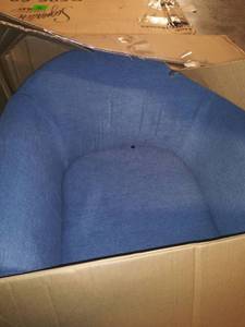 lot 7781 image: BLUE CHAIR