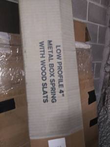 lot 7813 image: Zinus Walter 4 Inch Smart Box Spring  Mattress Foundation, Queen