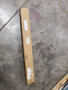 lot 7856 image: CURTAIN ROD