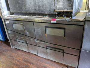 lot 5011 image: True TUC-60D-4-HC5ft in inches Under Counter Refrigerator with Four Drawers