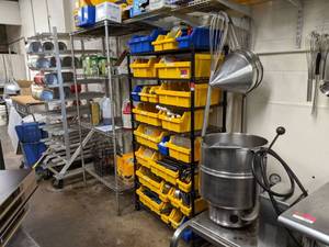 lot 5051 image: Contents Of Shelf With Buckets
