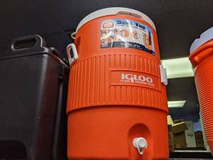 lot 5074 image: (3) 10 Gallon Beverage Dispensers