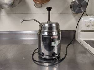 lot 5144 image: Server Food Warmer With Pump