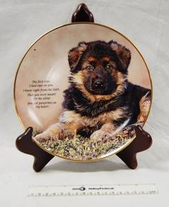 lot 2850 image: Limited-Edition,  German Shepherd Plate w Stand  Pawprints on My Heart  Plate #  J1446   The Danbury Mint