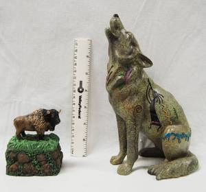 lot 2867 image: Buffalo Trinket Little Holder and Wolf Figurine