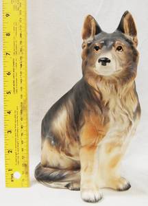 lot 2890 image: German Shepherd Figurine   (C-3345)   ARDCO Fine Quality