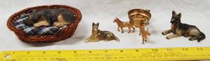 lot 2899 image: German Shepherd Misc. Figurine Items