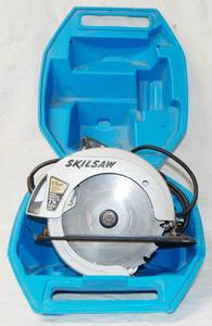 lot 2932 image: SKILSAW   714   Model # 936 Power Saw, w Hard Case