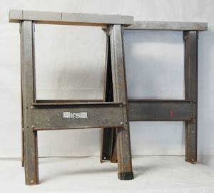 lot 2947 image: Set of 2 Saw Horses