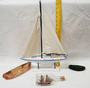 lot 2963 image: Lot of Boat, Ship Decor.  See Photos