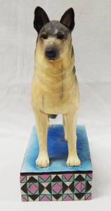 lot 2854 image: German Shepherd Decor.  (Jim Shore  V4006934 Schultz  Heartwood Creek 2006)