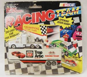 lot 4590 image: Phillips 66 Top Artic Motor Oil Semi Truck      Great Present