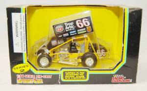 lot 4549 image: Phillips 66 (124 Scale Die-Cast) Sprint Car, w Original Box