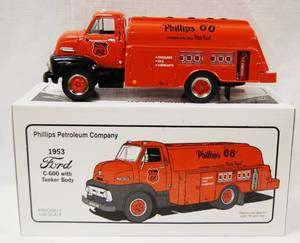 lot 4551 image: PRECISION COLLECTIBLE, 1953 Ford C-600 w Tanker Body (Phillips 66) Phillips Petroleum Company, (Die-Cast Metal)