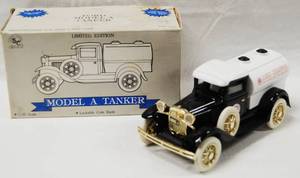 lot 4605 image: Ford Model A Tanker, with Locking Coin Bank, (Die-Cast Metal) Limited Edition