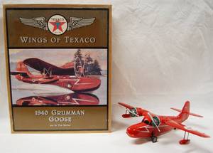 lot 4631 image: Wings of Texaco, 1940 Grumman Goose Airplane,  Very Collectible