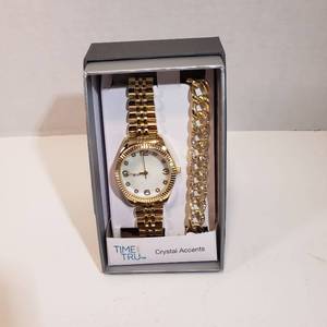 lot 242 image: Time and Tru Watch Bracelet set with Crystal Accents Round 12 hour Easy Read Dial Second hand white face gold wristband watch mens