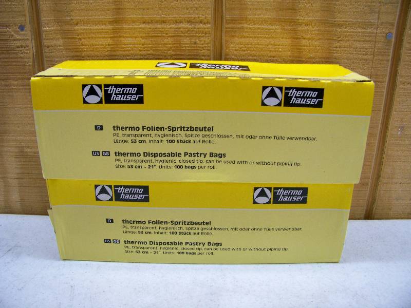 lot 1081 image: 2 Boxes of 100 Thermo Hauser Disposable Pastry Bags