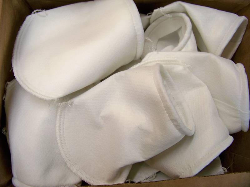 lot 1149 image: Case of Pentair Micron Size 3.5 Felt Filter Bags
