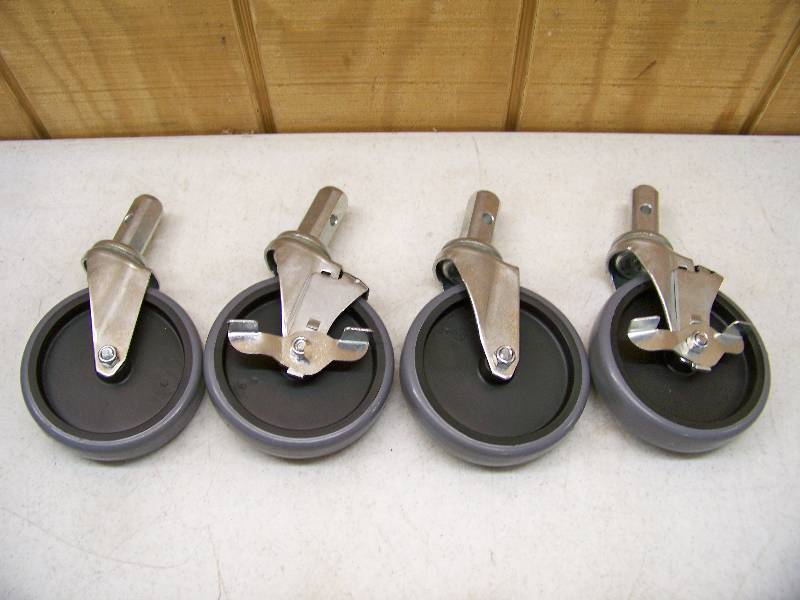 lot 1158 image: Set of 4 Casters for Metro Shelf