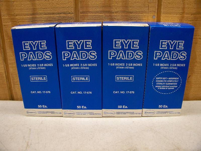 lot 1298 image: 4 Boxes of 50 Chaston Sterile Eye Pads