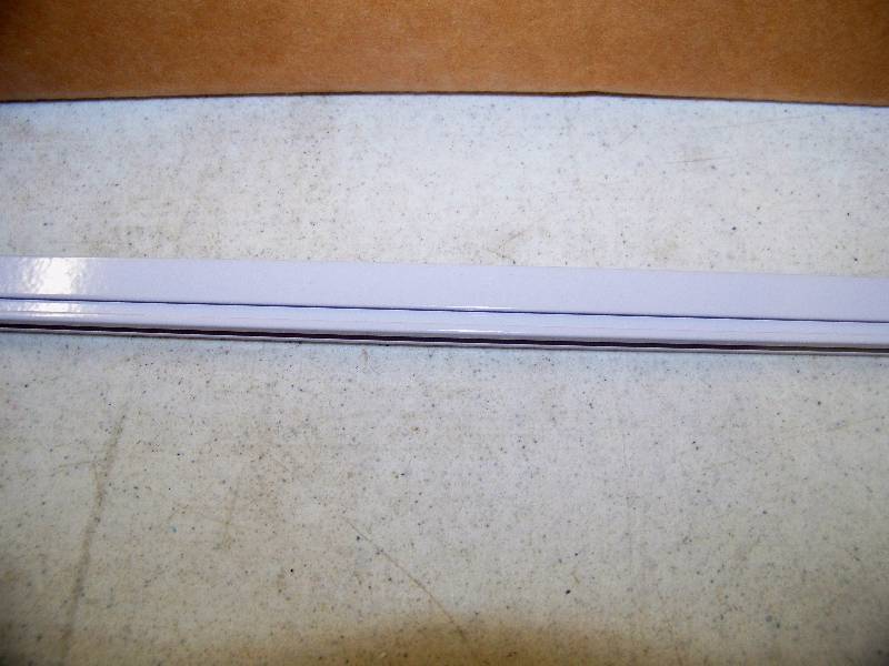 lot 1354 image: Box of 12 Pieces Window Frame