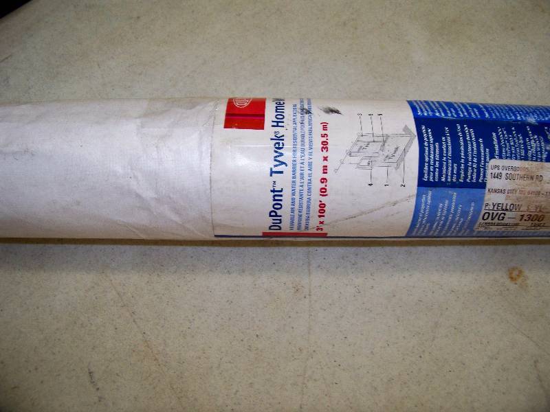 lot 1361 image: Roll Dupont Tyvek Homewrap