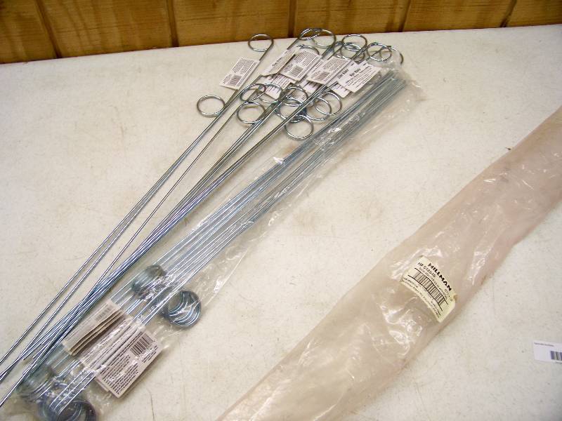 lot 1391 image: 20 Hillman Sign Stakes