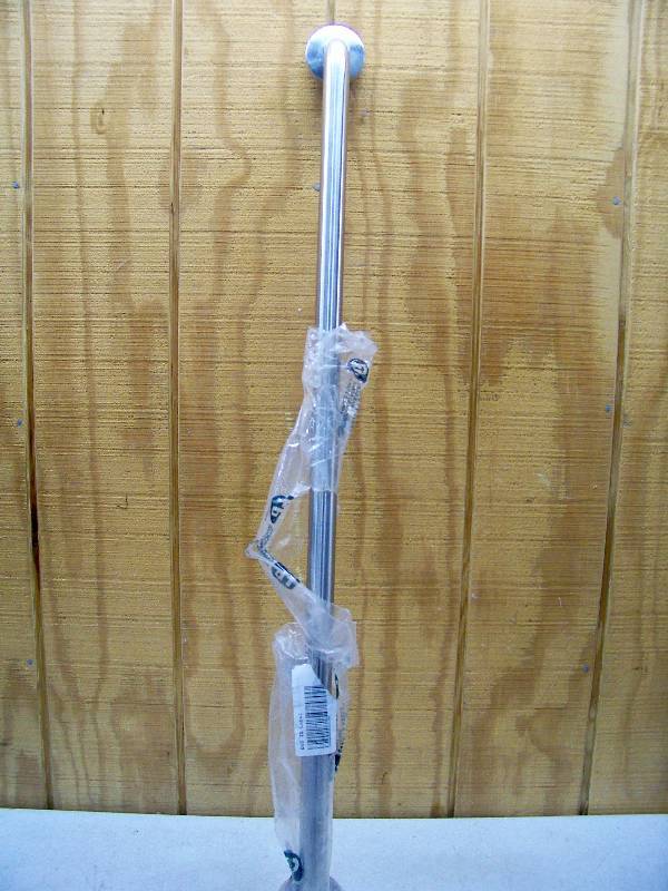 lot 1398 image: 4 Stainless Steel Safety Bar
