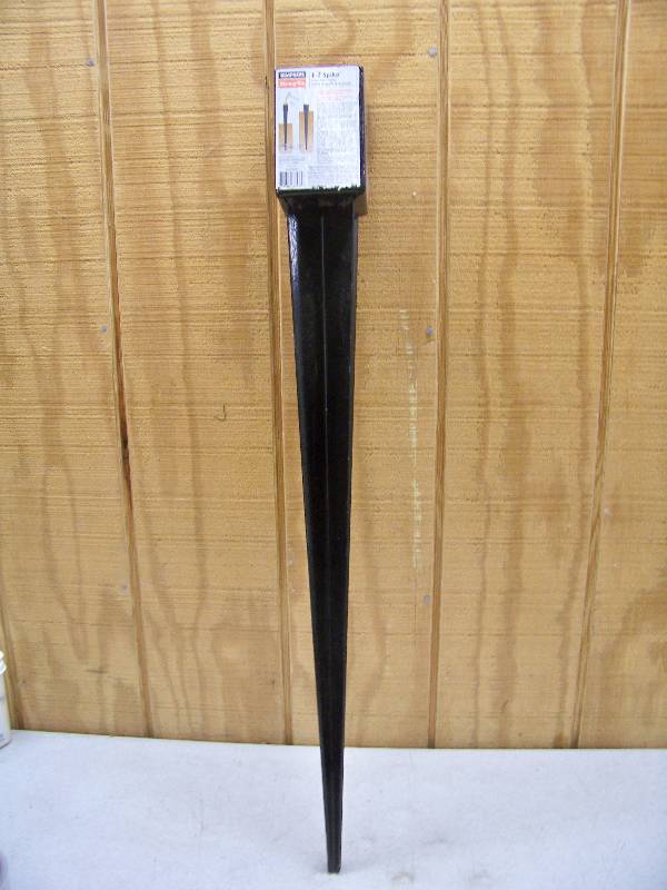lot 1401 image: Simpson Strong Tie E-Z Spike Fence Post Spike