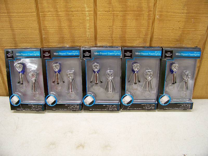 lot 1424 image: 5 Sets of 2 Sharper Image Mini Tripod Flashlights