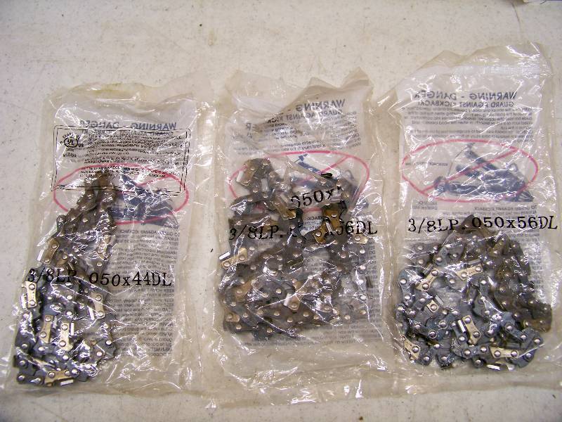 lot 1464 image: 3 Chainsaw Chains