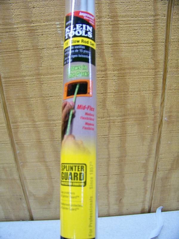 lot 1470 image: Klein Tools 15 Glow Rod Set