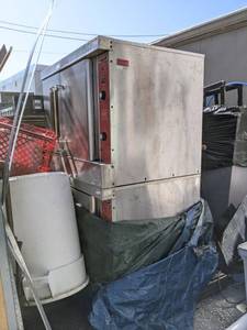 lot 3554 image: Vulcan Gas Oven