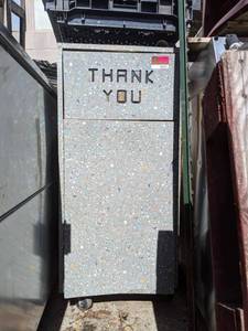 lot 3557 image: Trash Can