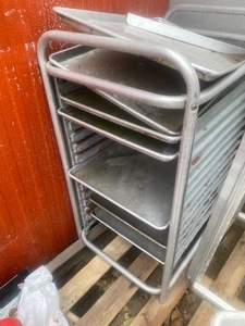 lot 3553 image: Racks