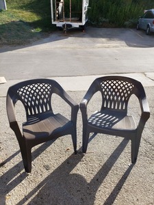 lot 4068 image: Outdoor Patio Plastic Chairs (2) Brown