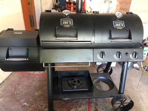 lot 4502 image: Char-Broil Oklahoma Joes CharcoalGasSmoker Combo with Cover