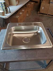 lot 3325 image: ProFlo Sink