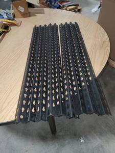 lot 14474 image: (Set of 9) 3ft shelving brackets
