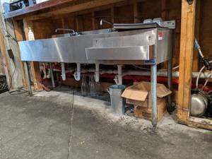 lot 8501 image: Krowne 4 Bay Sink 18-64C